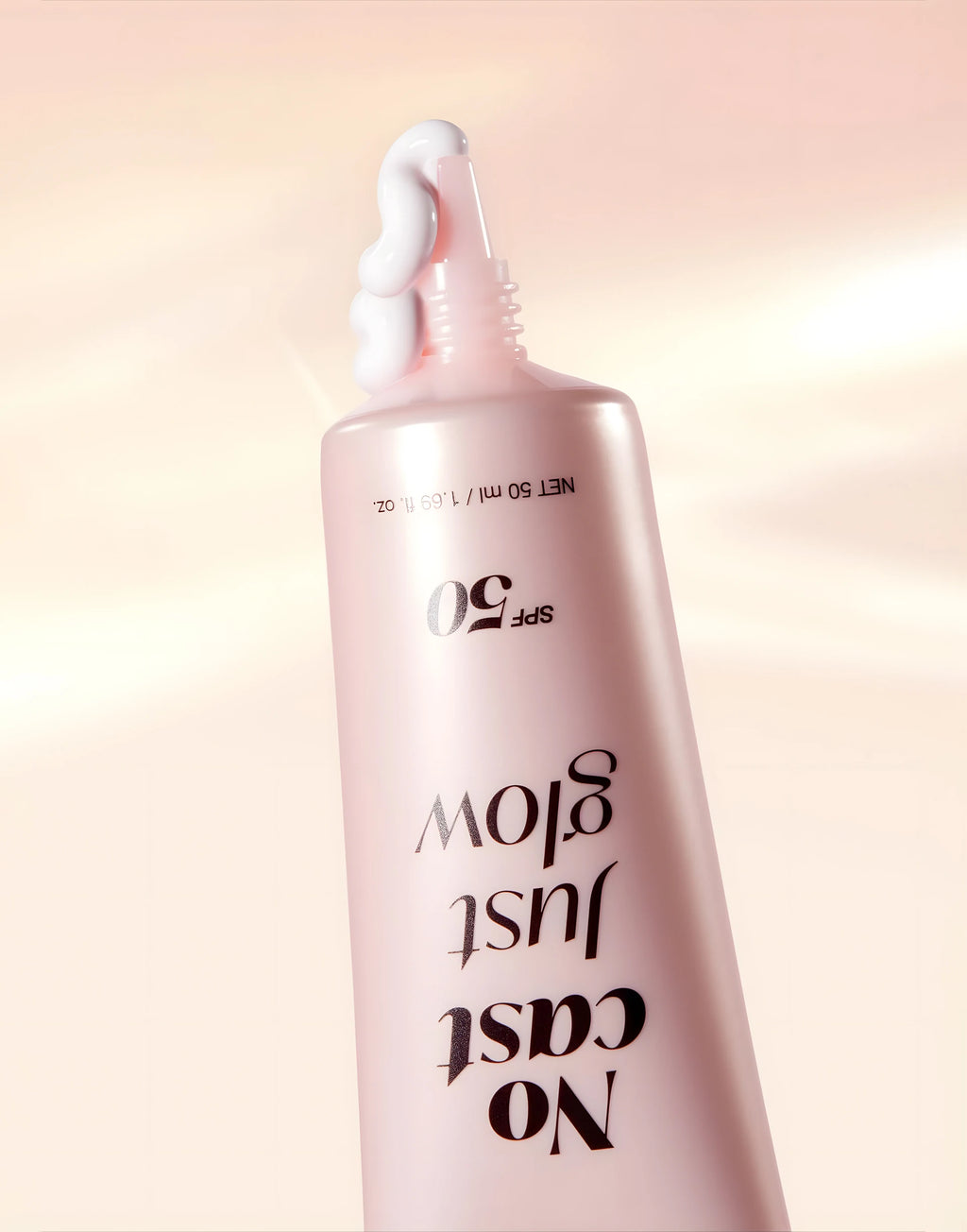 No Cast Just Glow Collagen Sunscreen Medicube