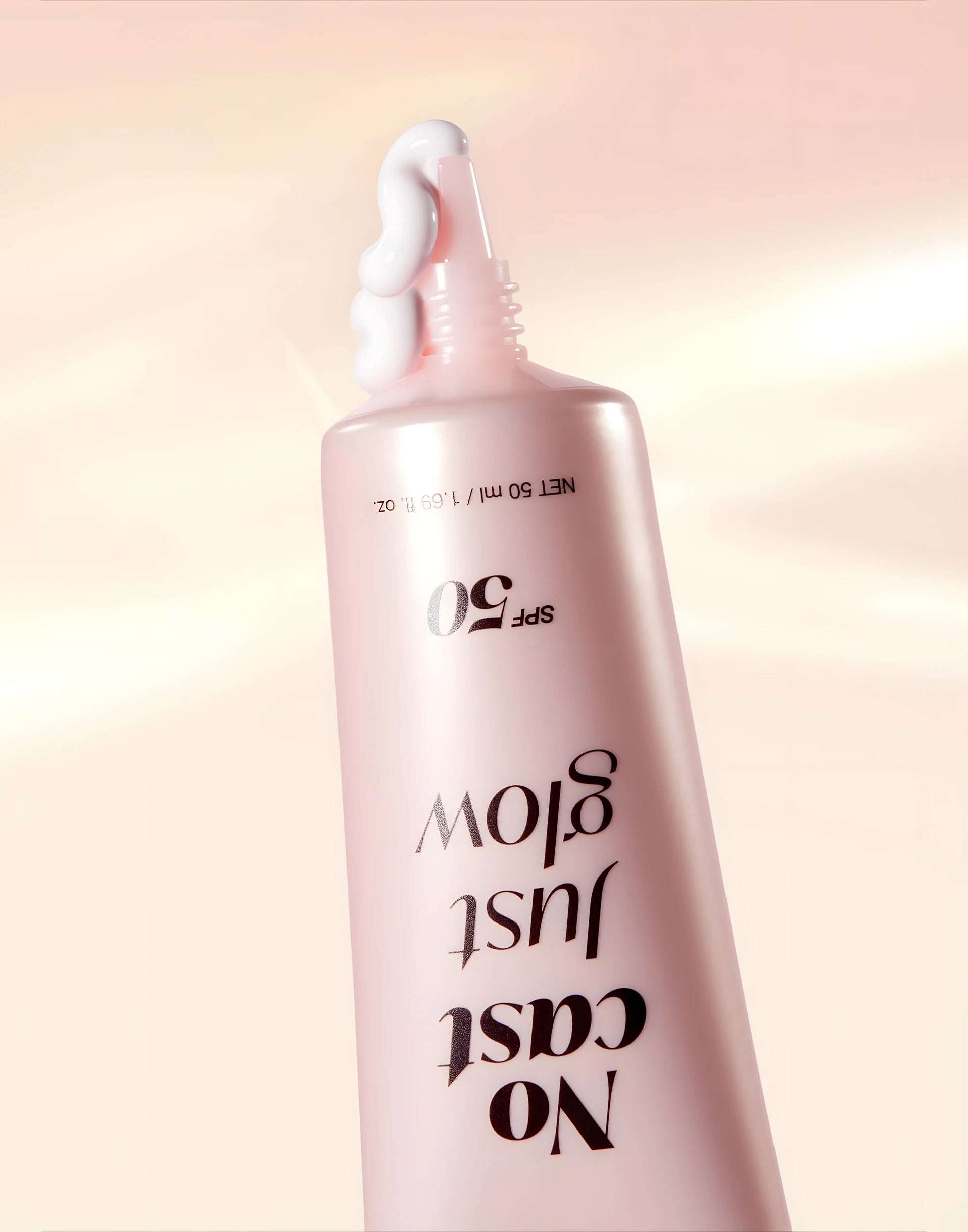 No Cast Just Glow Collagen Sunscreen Medicube